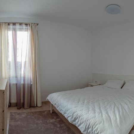 Solomon Apartments Ap 3 Sîngeorgiu de Mureş Buitenkant foto